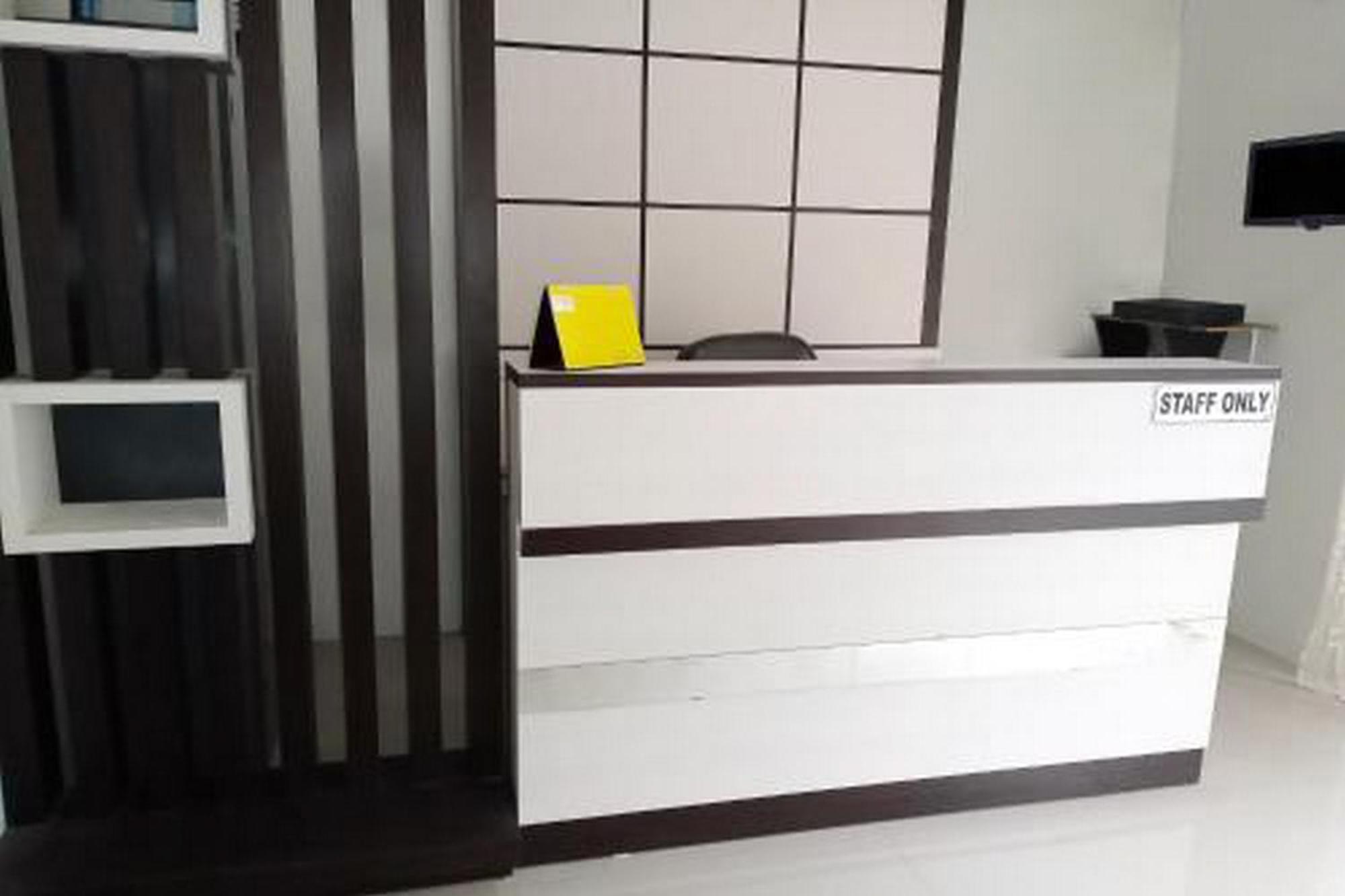 Reddooz Plus At Ininnawa Homestay Syariah Palu Exteriör bild